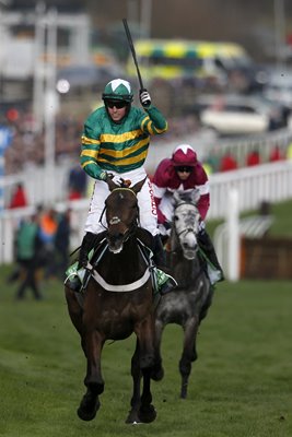 Buveur D'Air & Noel Fehily win Champion Hurdle Cheltenham 2017