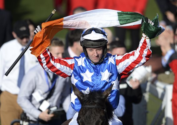 Noel Fehily & Special Tiara win Champion Chase Cheltenham 2017