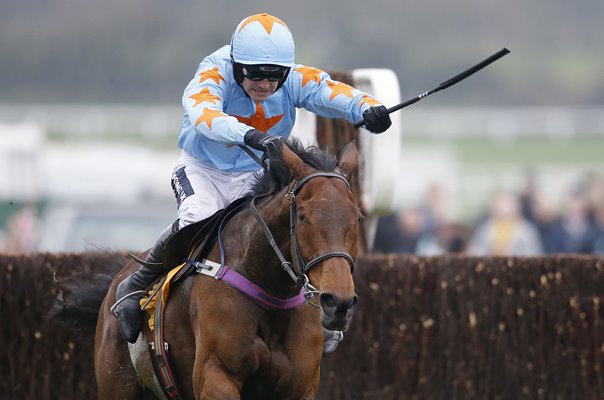 Ruby Walsh & Un De Sceaux win Ryanair Cheltenham 2017