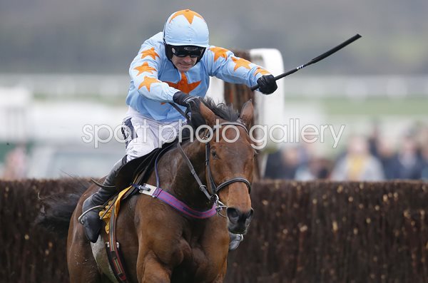 Ruby Walsh & Un De Sceaux win Ryanair Cheltenham 2017