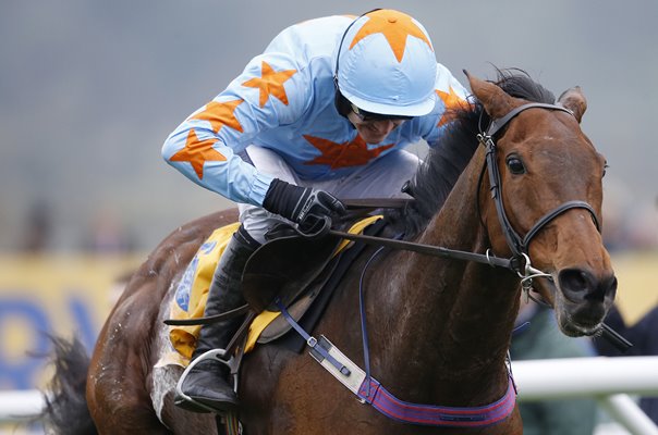 Ruby Walsh & Un De Sceaux win Ryanair Cheltenham 2017