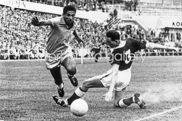 Brazil v Wales World Cup 1958