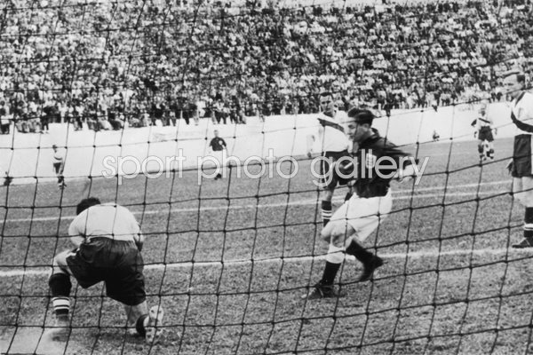 Tom Finney England v USA World Cup Brazil 1950