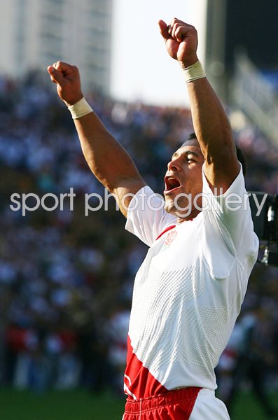 Jason Robinson England beat Australia Marseille RWC 2007