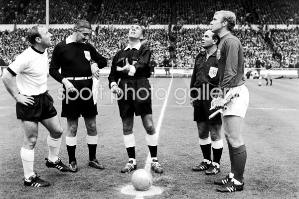 World Cup Coin Toss England v West Germany 1966