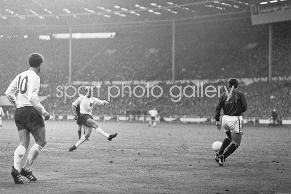 Bobby Charlton Winning Goal v Portugal World Cup 1966