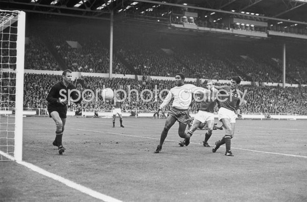 Eusebio Portugal v Lev Yashin 1966 World Cup