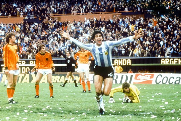 Mario Kempes Argentina World Champions 1978