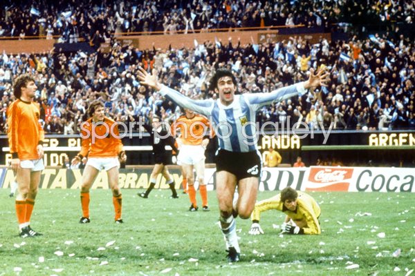 Mario Kempes Argentina World Champions 1978