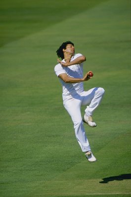 Imran Khan World Team v MCC bowls Lord's 1987