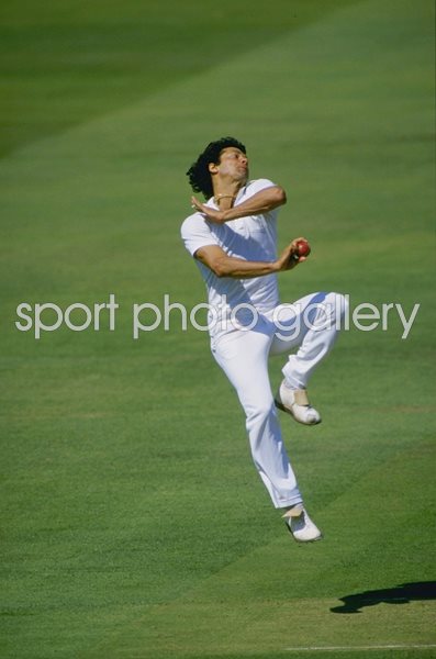 Imran Khan World Team v MCC bowls Lord's 1987