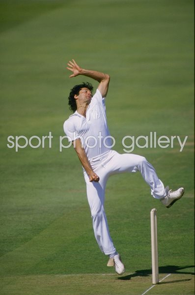 Imran Khan World Team v MCC bowls Lord's 1987