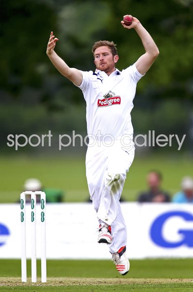 Liam Dawson Hampshire v Middlesex Northwood 2016
