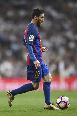Lionel Messi Barcelona v Real Madrid Bernabeu 2017