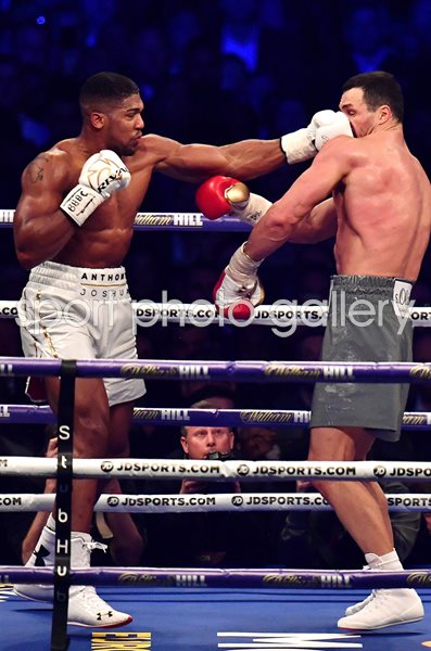 Anthony Joshua beats Wladimir Klitschko Wembley 2017