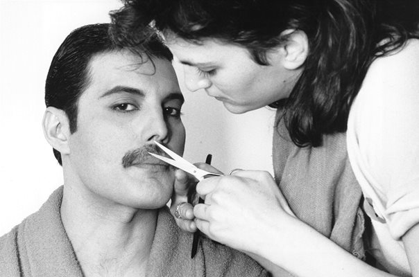 Freddie Mercury Moustache Grooming 1982