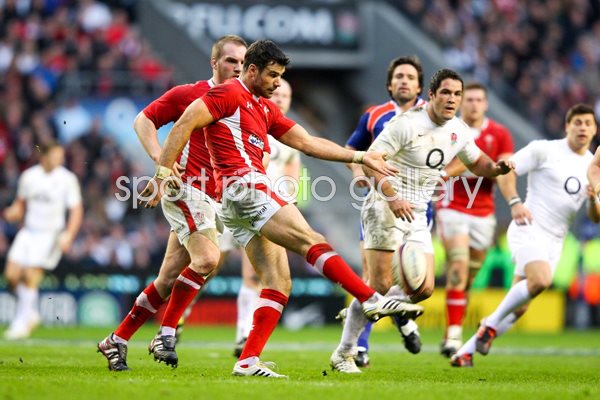 Mike Phillips Wales Scrum Half v England 2012