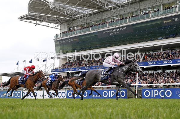 Wayne Lordon & Winter win 1000 Guineas Newmarket 2017