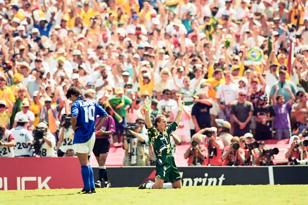 Roberto Baggio misses penalty Brazil vs Italy 1994