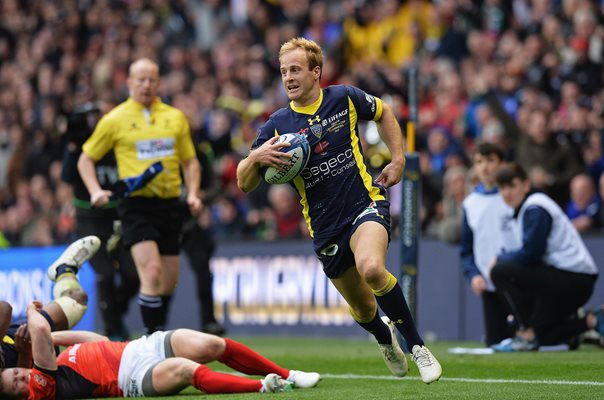 Nick Abendanon Clermont Auvergne scores v Saracens Murrayfield 2017