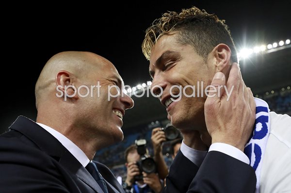 Cristiano Ronaldo & Zinedine Zidane Real Madrid La Liga Champions 2017