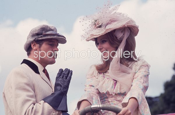Roger Moore Crossplot Filming at Woburn Abbey 1968