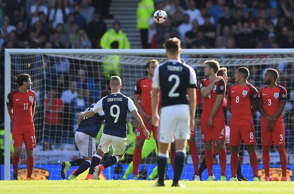 Leigh Griffiths Scotland scores v England Hampden Park 2017