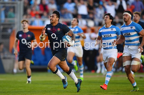 Denny Solomona England v Argentina San Juan 2017