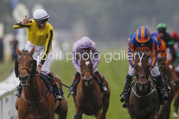 James Doyle & Big Orange win Gold Cup Royal Ascot 2017 