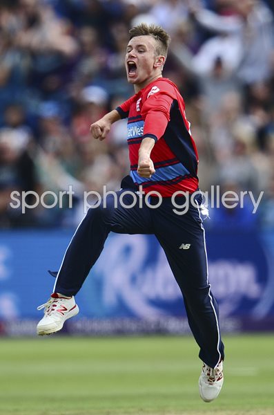 Mason Crane England v South Africa T20 Cardiff 2017