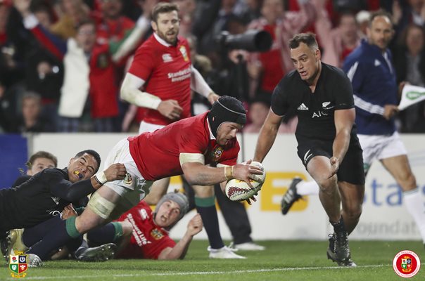 Sean O'Brien scores British & Irish Lions Greatest Try 2017