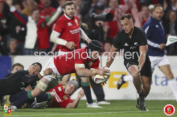 Sean O'Brien scores British & Irish Lions Greatest Try 2017