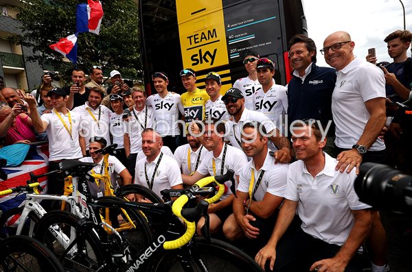 Chris Froome & Team Sky Paris Tour de France 2017