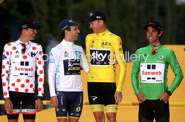 Champion Chris Froome with Jersey Winmers Paris Tour 2017