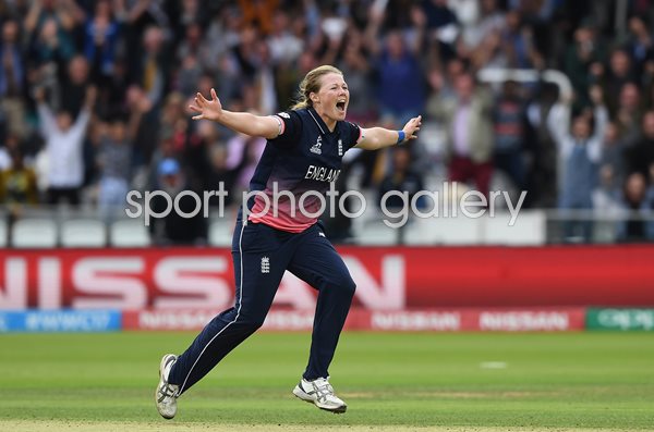 Anya Shrubsole England Winning Wicket World Cup Final 2017