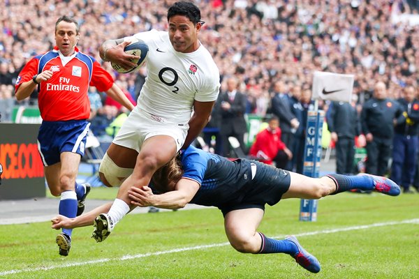 Manu Tuilagi scores in Paris 6 Nations 2012