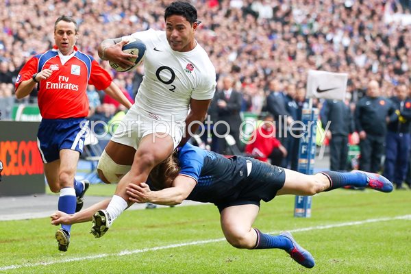 Manu Tuilagi scores in Paris 6 Nations 2012