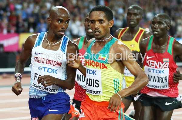 Mo Farah wins 10,000m World Athletics London 2017