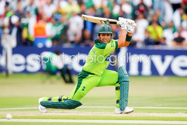 Kamral Akmal of Pakistan v Australia - T20 2010