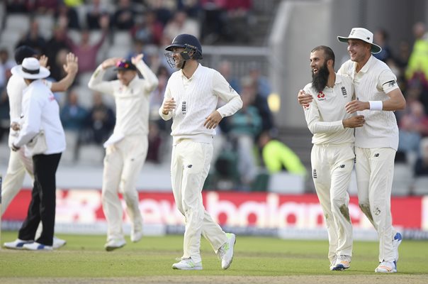 Moeen Ali England winning wicket v South Africa Old Trafford 2017