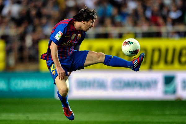 Lionel Messi of FC Barcelona controls the ball 