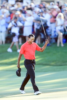 Tiger Woods wins at Bay Hill 2012