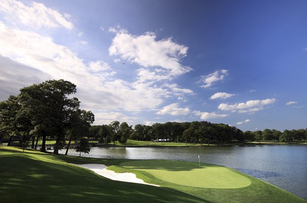 Medinah Country Club 2nd Hole Ryder Cup venue 2012