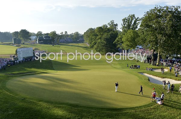 Merion Golf Club 18th Green Justin Rose wins 2013 US Open