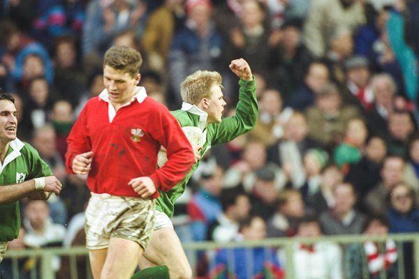 Simon Geoghegan Ireland v Wales Cardiff 5 Nations 1991