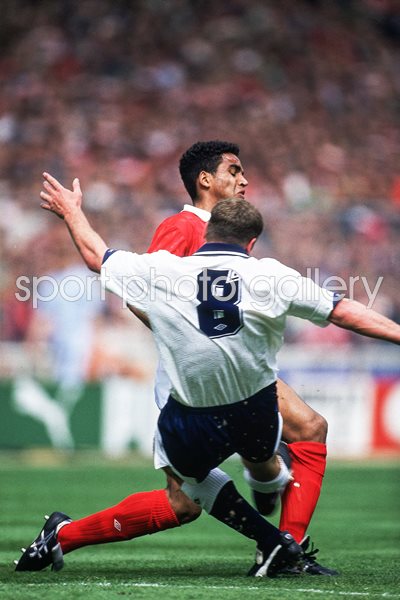 Paul Gascoigne Tottenham Hotspur tackles Gary Charles Nottingham Forest 1991