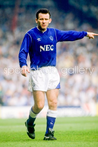 Peter Reid Everton v Liverpool Anfield 1985