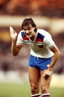 Glenn Hoddle England v Scotland Wembley 1983