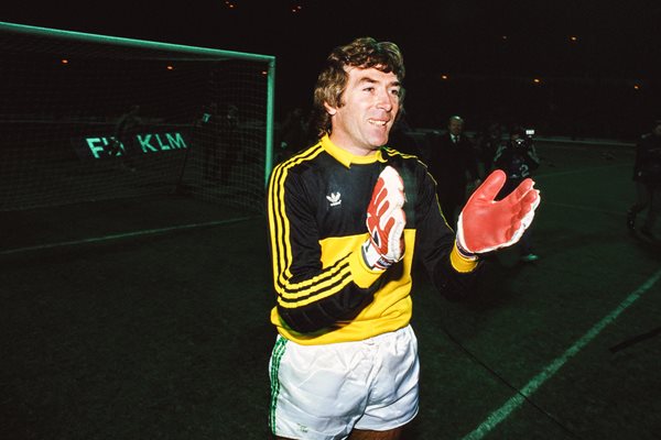 Pat Jennings Northern Ireland v England Wembley 1986