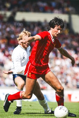 Alan Hansen Liverpool v Steve Archibald Tottenham 1982